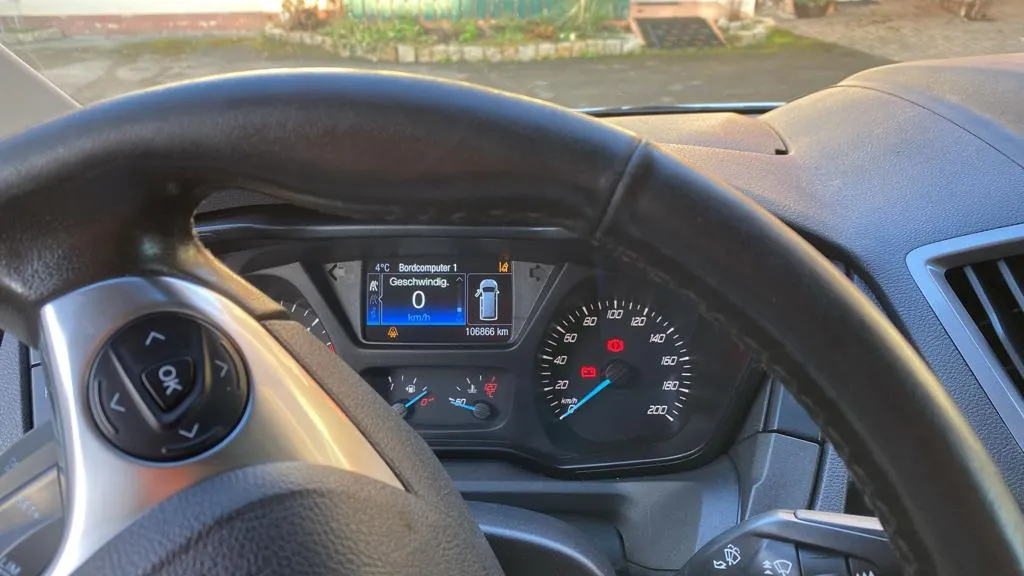 Basisfahrzeug hinten